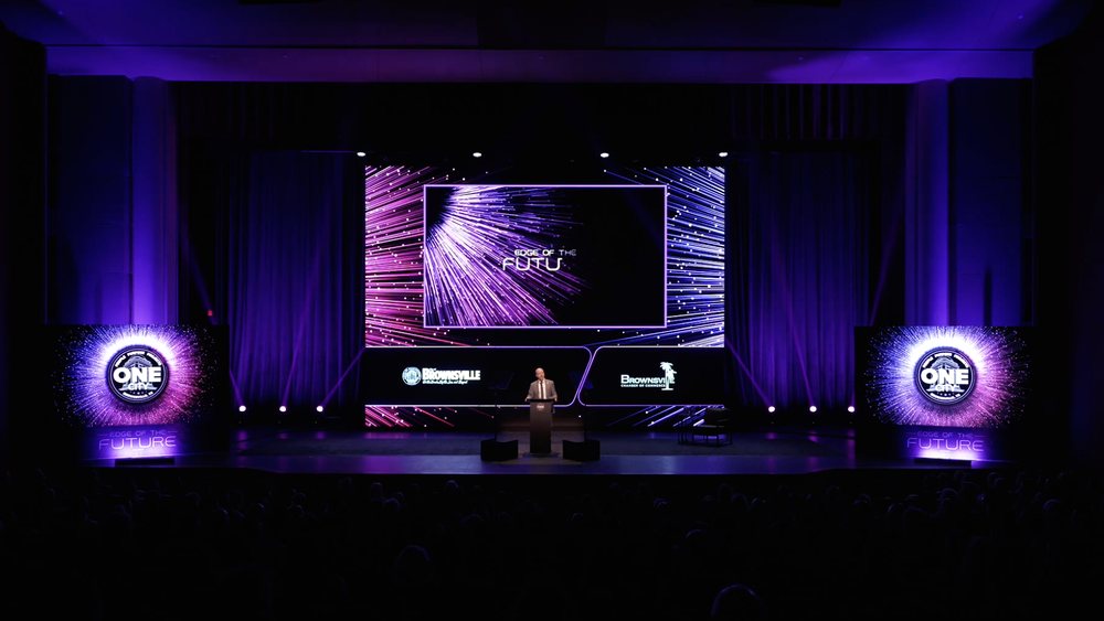 Custom motion graphics on the main stage LED wall